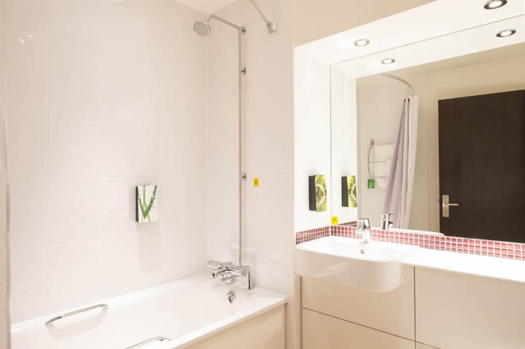 Premier Inn Norwich City Centre - Duke Street ภายนอก รูปภาพ
